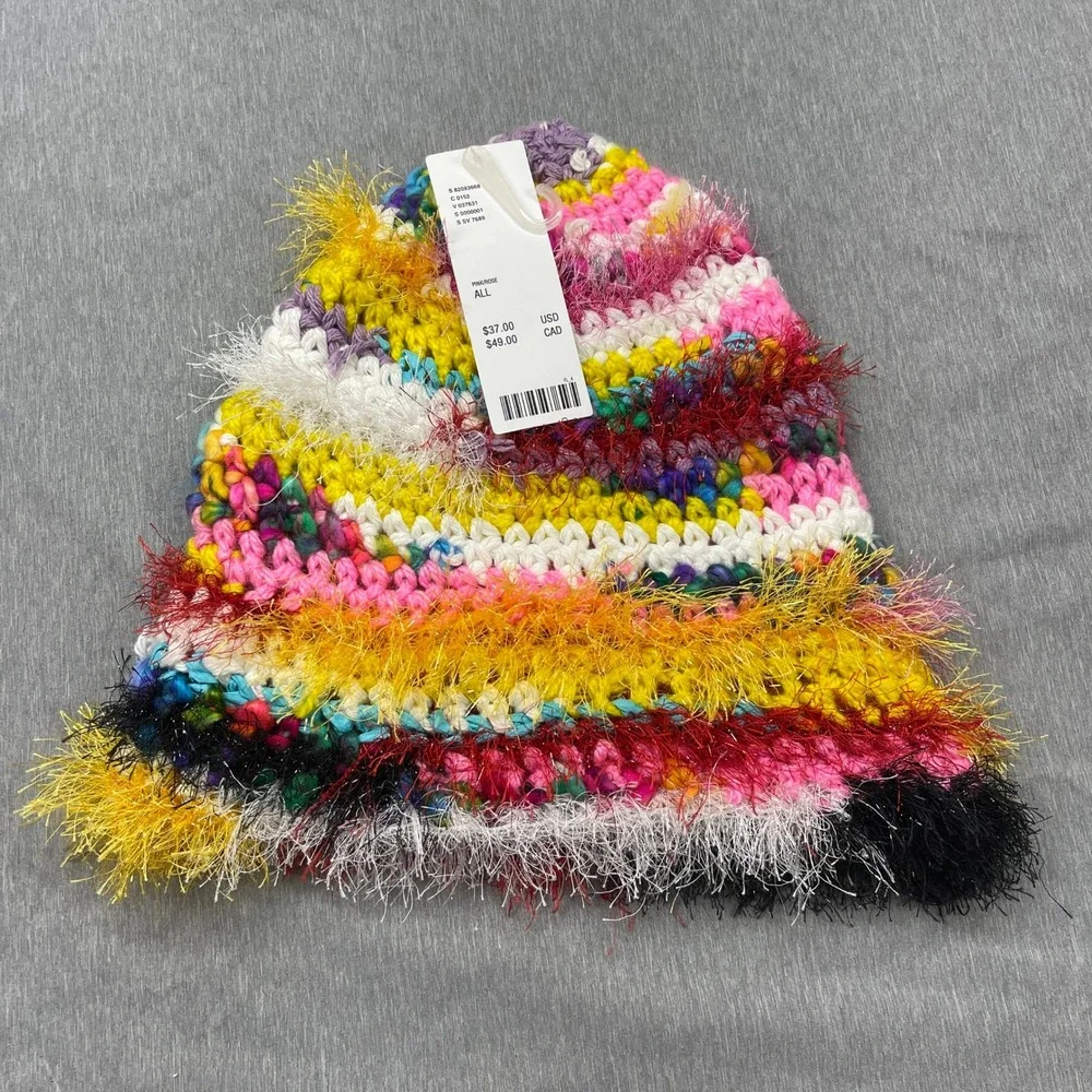 Urban Outfitters Crochet Bucket Hat Multi-Color Shaggy Eyelash Knit Pink NWT - Picture 2 of 4